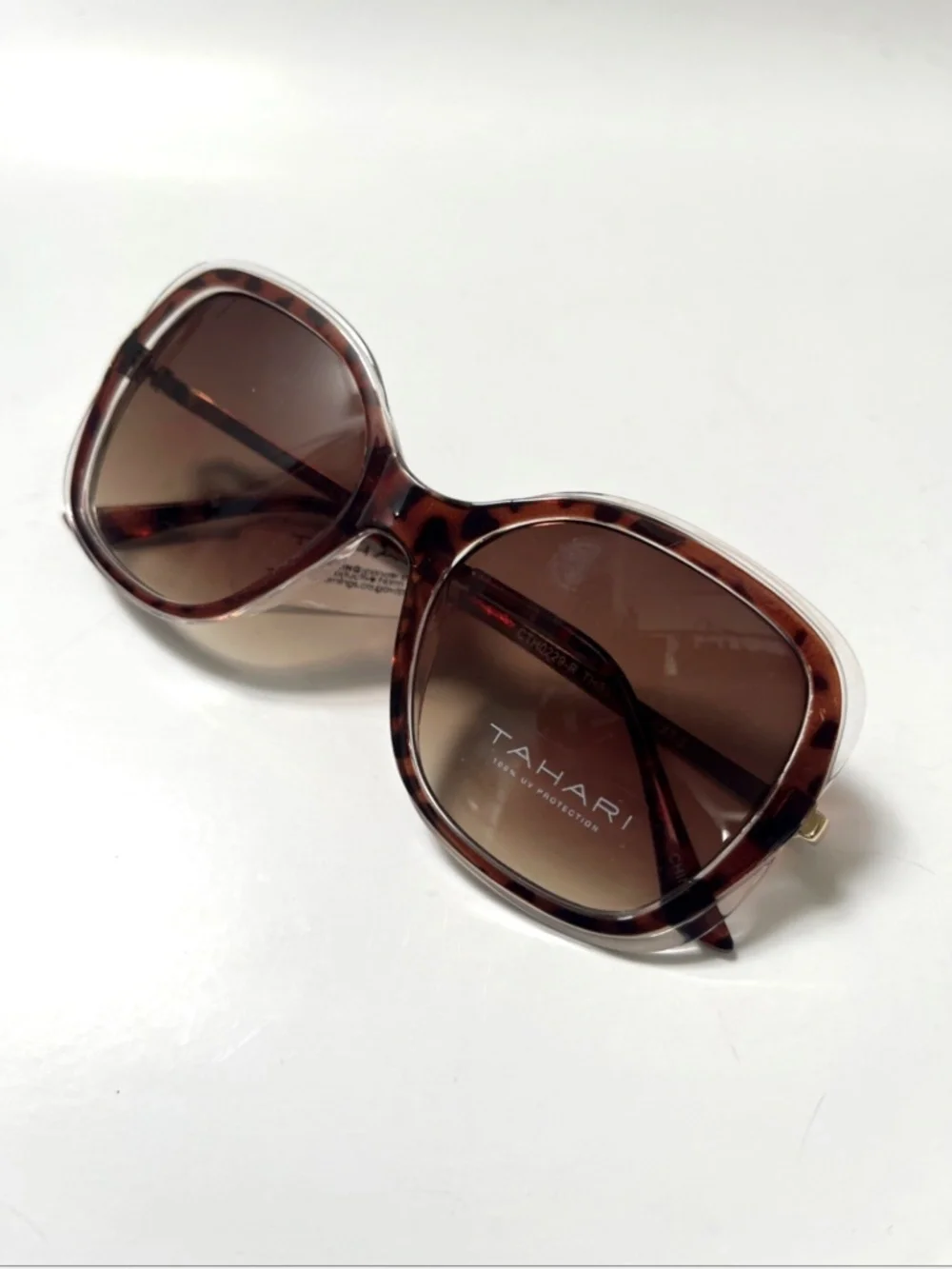New TAHARI Wrap Butterfly Sunglasses Brown Acetate Tortoise Shell Slim Gold Leg
